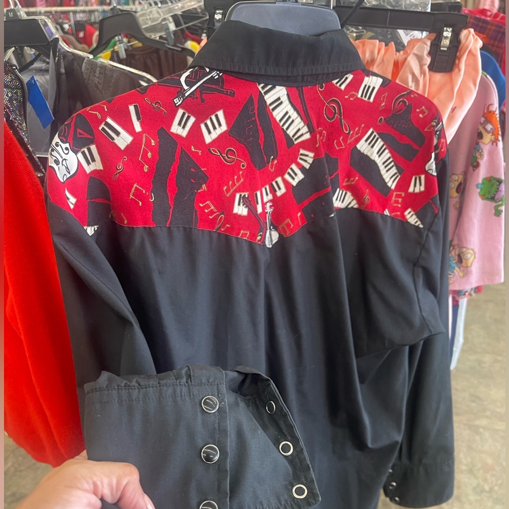 Vintage western wear snap button shirt musical theme 32/33